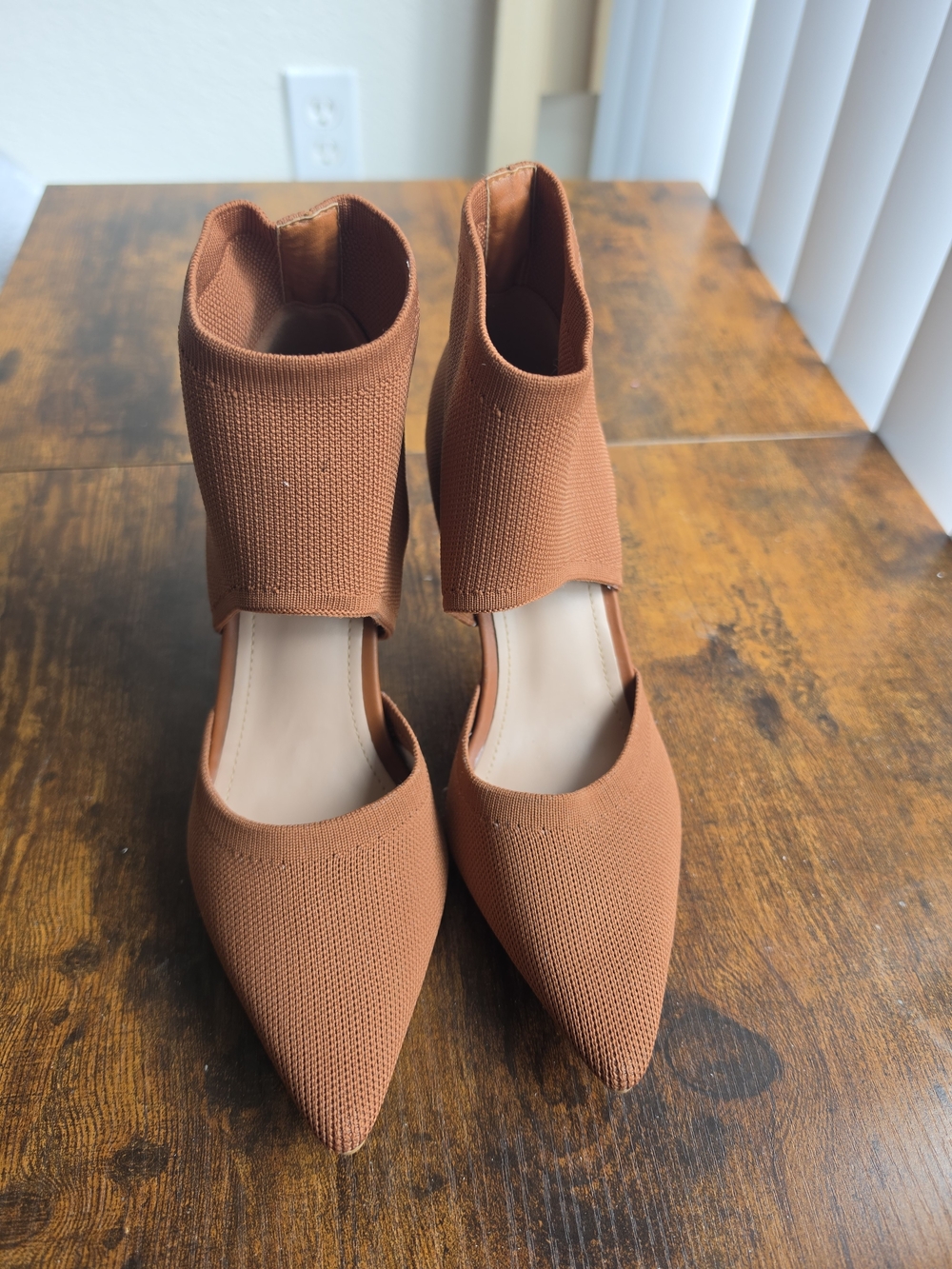 Cuccoo Knit Pointed Toe Cut-Out Bootie Heels - Picture 2 of 8